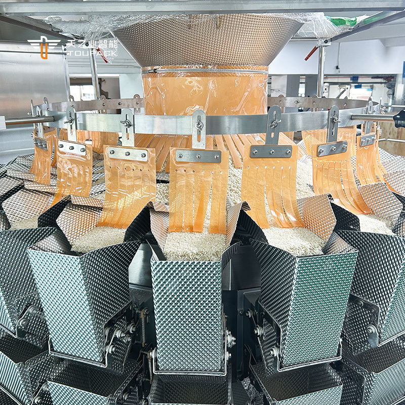 Линия упаковки промышленных многоголовочных весов для попкорна, закусок, сахара, печенья, кофе, печенья, герметизации пластиковых пакетов