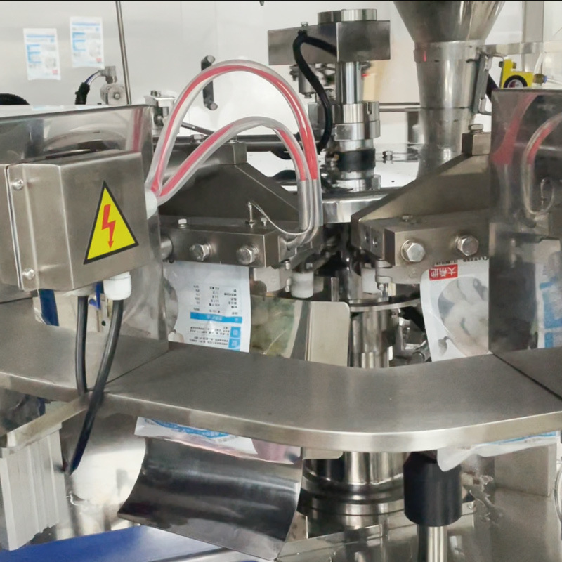 1кг 2кг Куриные наггетсы из птицы крылышки Мясо Готовые пакеты Многоголовочный весовой дозатор Вертикальный пакет Роторная фасовочно-упаковочная машина