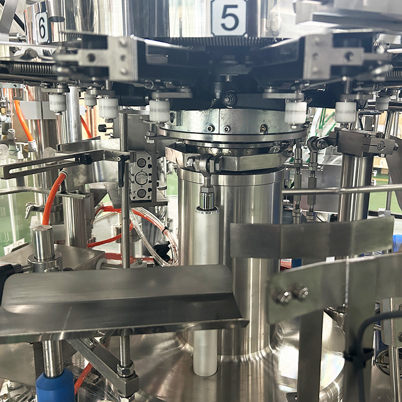 1кг 2кг Куриные наггетсы из птицы крылышки Мясо Готовые пакеты Многоголовочный весовой дозатор Вертикальный пакет Роторная фасовочно-упаковочная машина