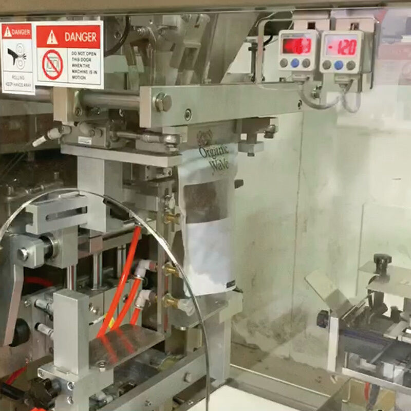 Высокопроизводительная вертикальная упаковочная машина Снак-пакет гранулы Весы и заполнительная машина Автоматическая машина для заполнения бобов