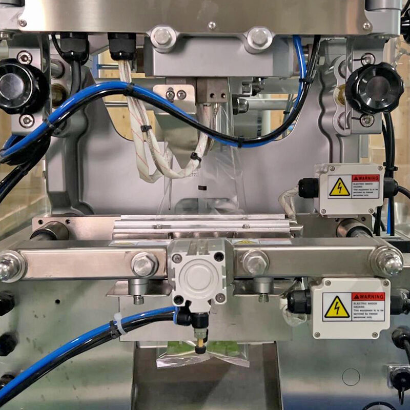 Полностью автоматический малый крекер многоголовый весовщик задний уплотнитель упаковочная машина для печенья печенье булочки VFFS азотная упаковочная машина