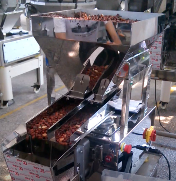 Автоматическая веся завалка 10WPM и герметизируя качество еды Weigher головы 3L машины одиночное линейное