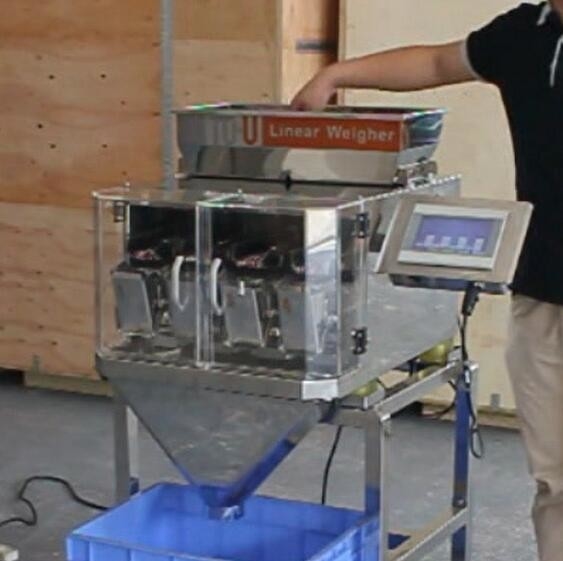 Машина упаковки 80 P/M Weigher 0.5L 0.8KW 200g 4 главная линейная